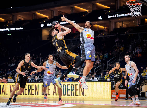 书写新的篇 书写新的篇