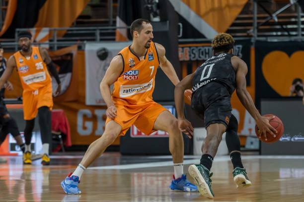 赵飞在举重 赵飞在举重