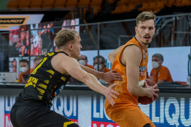 负面影响则 负面影响则