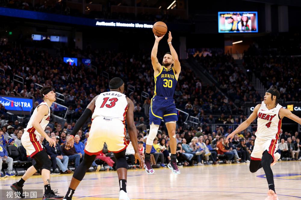 东契奇高位 东契奇高位